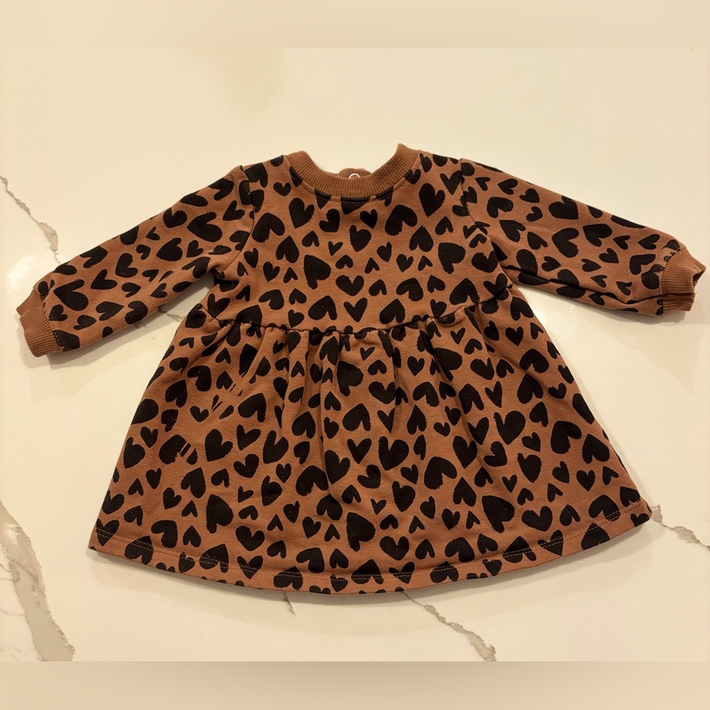 Carter's-girls-3M -brown dress with black heart pattern.